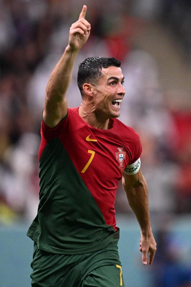 综合体育深度报道 聚焦赛事背后的故事