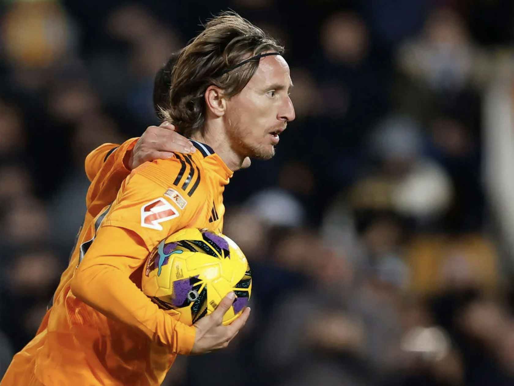 记者：米希奇的回归源自皇马球员对队医的不信任及内部摩擦