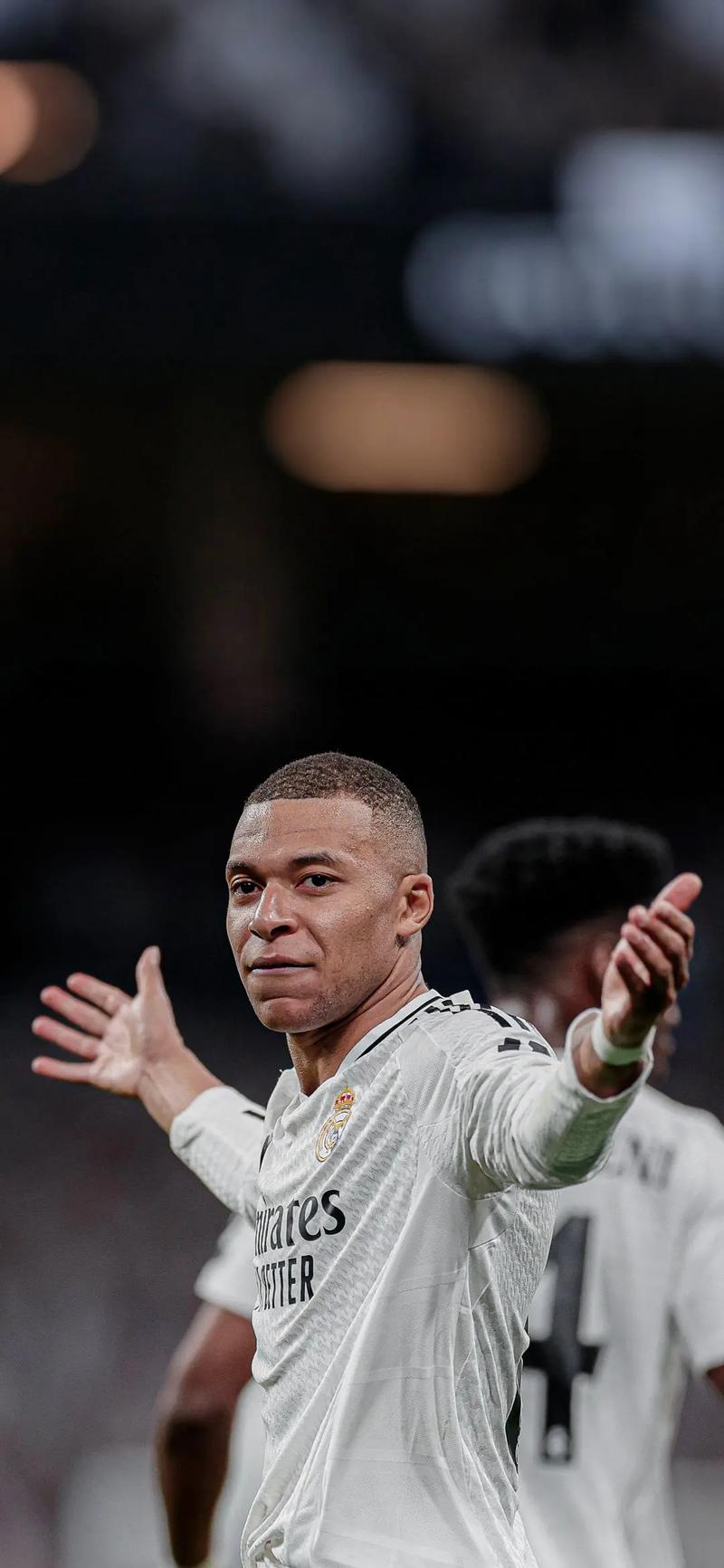 5月出海：莉莉丝Dislyte空降收入榜 SLG赛道迎来蚂蚁军团