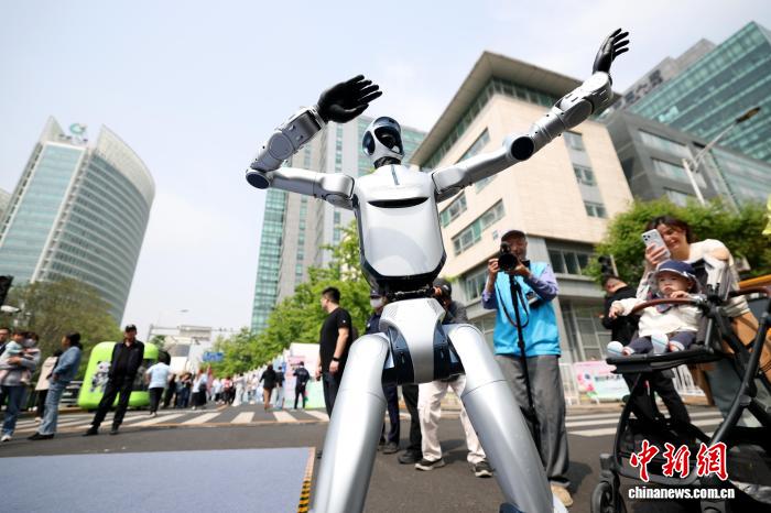 精选毫秒级交易响应，捕捉瞬息市场机遇内容，鲸鱼直播3与你一同发现更多精彩。 - 鲸鱼直播3